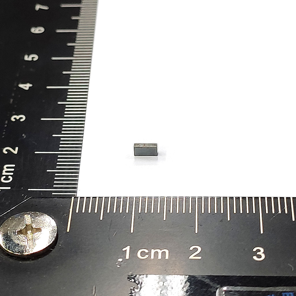 超強釹鐵硼磁鐵-L4x1x2-ND35-鈍化