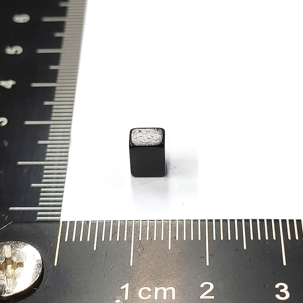 超強釹鐵硼磁鐵-L5.2x4x6.4-ND35-黑色Epoxy