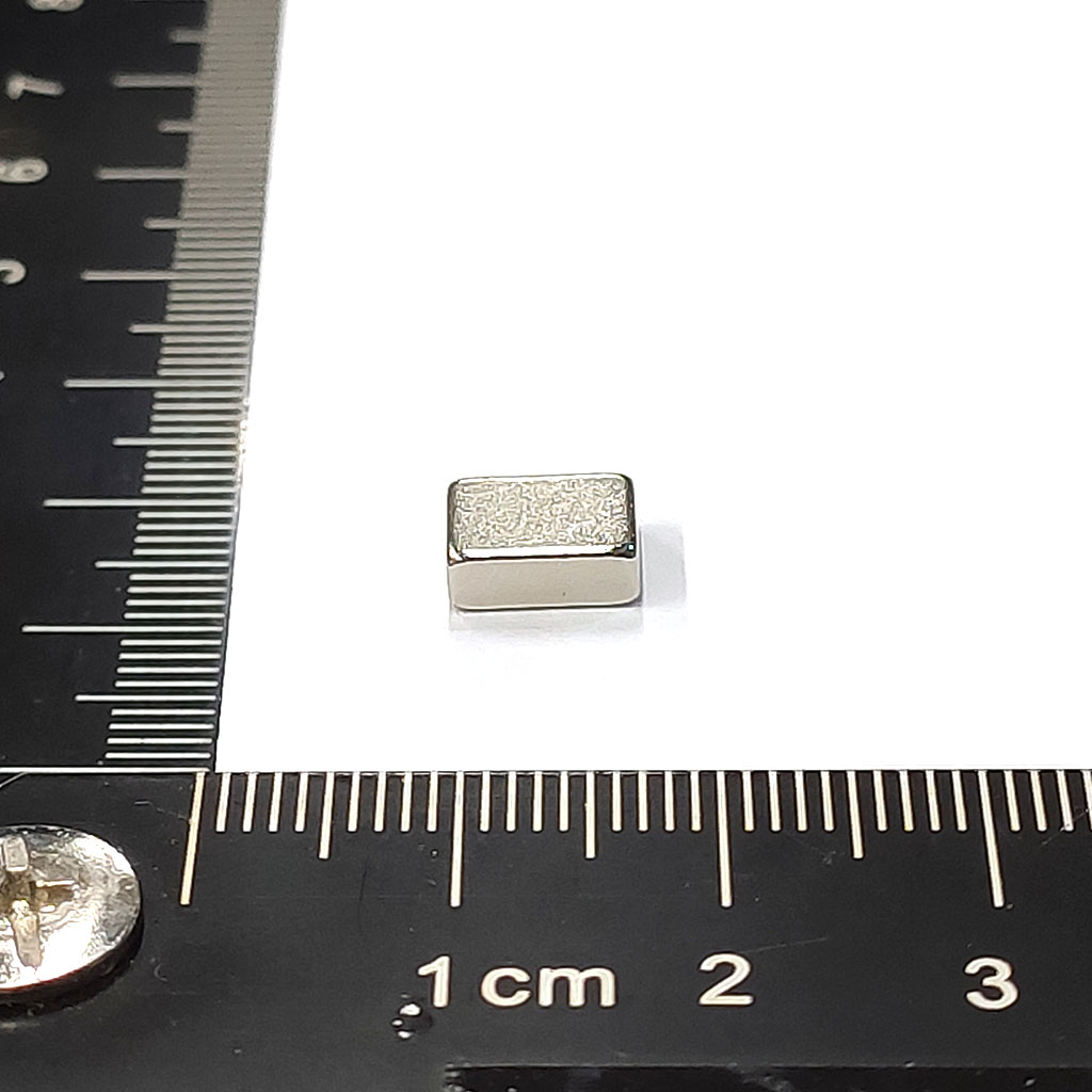 超強釹鐵硼磁鐵-L8x5.8x3-ND35