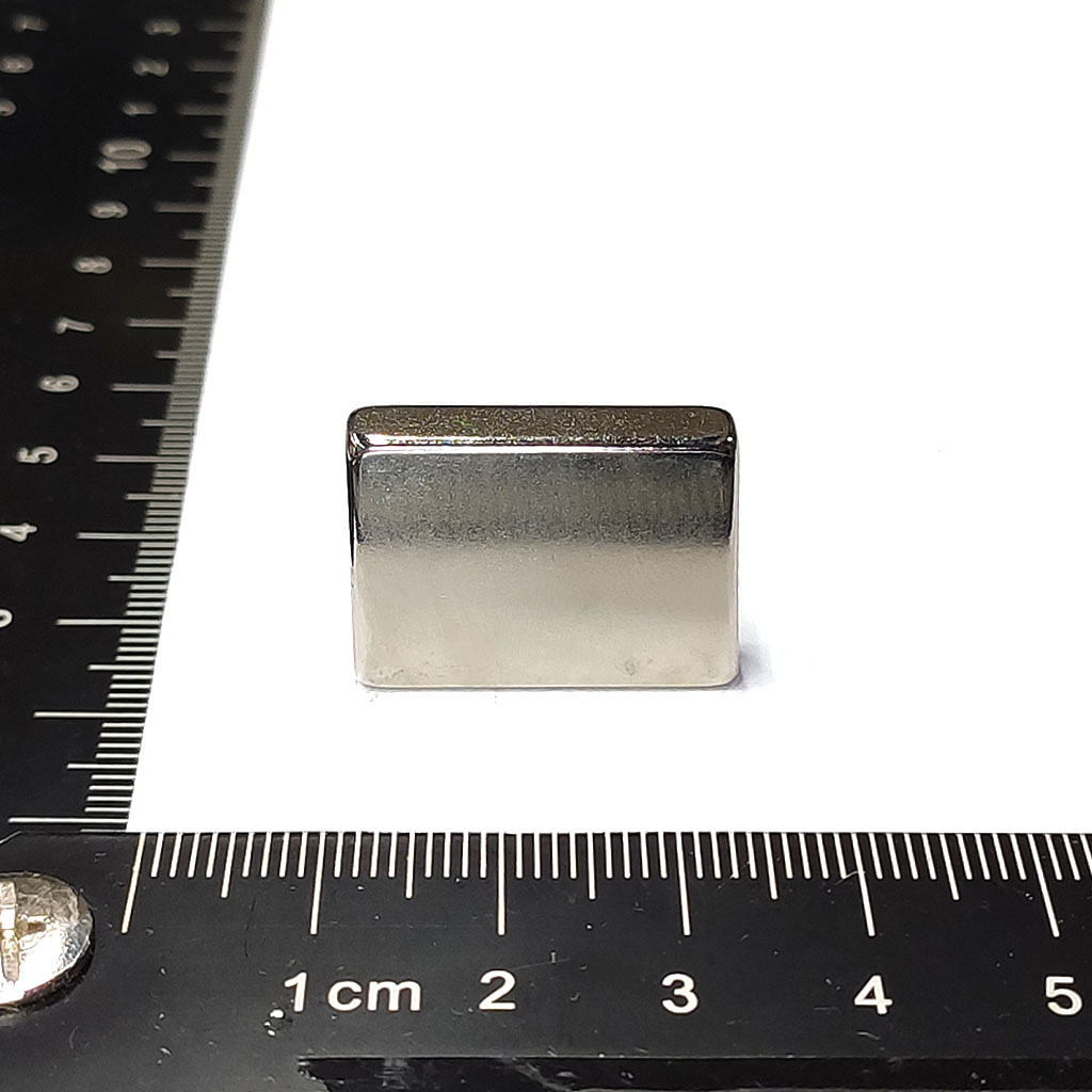 超強釹鐵硼磁鐵-L24x4.8x19-ND30SH