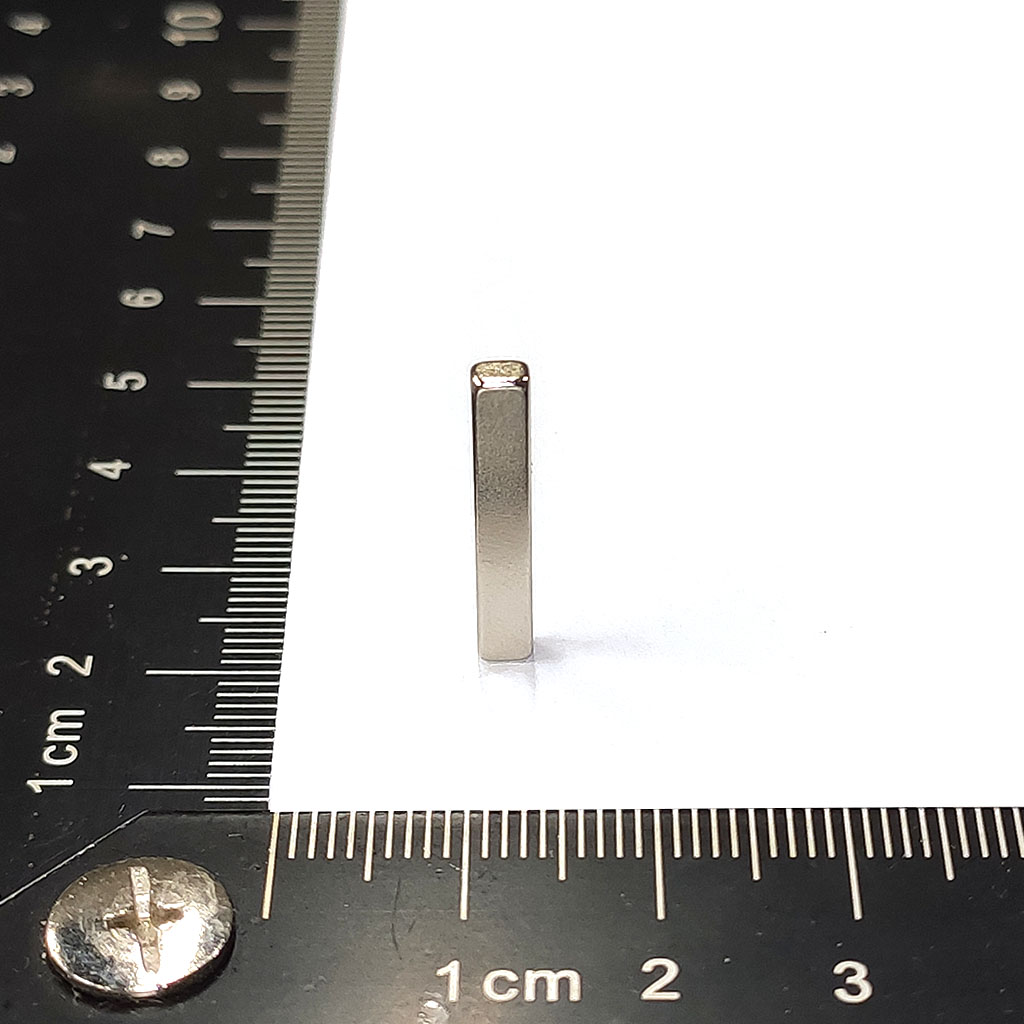 超強釹鐵硼磁鐵-L3.2x2.2x20-ND35