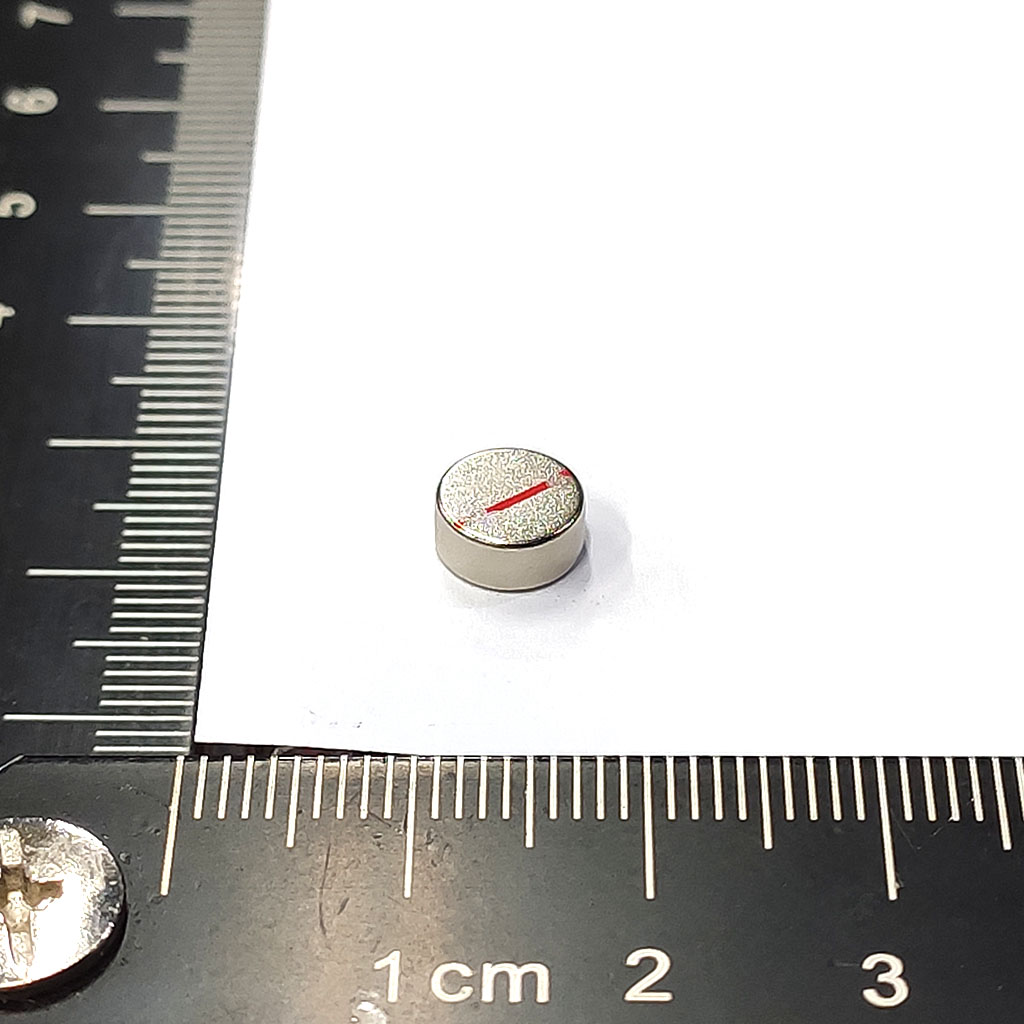 超強釹鐵硼磁鐵-D7x3-ND52-N紅線