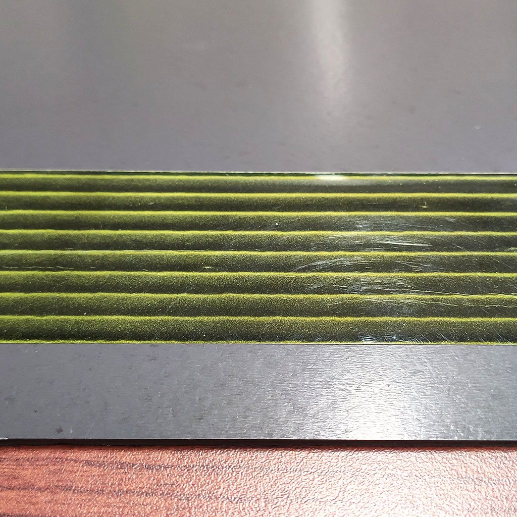 軟性橡膠磁鐵-L600x300x2-RM2-藉由磁波卡觀看磁極分佈