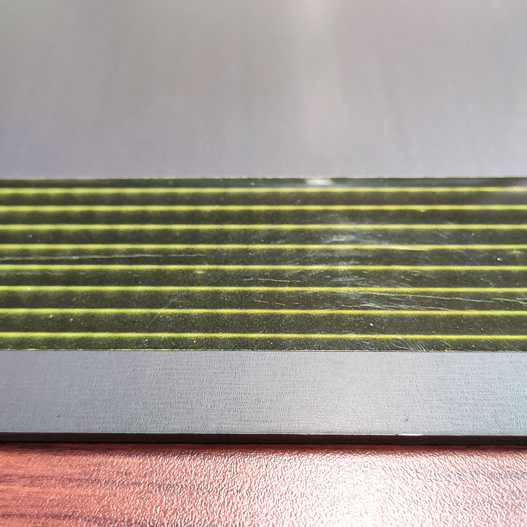 軟性橡膠磁鐵-L600x300x3-RM2-藉由磁波卡觀看磁極分佈
