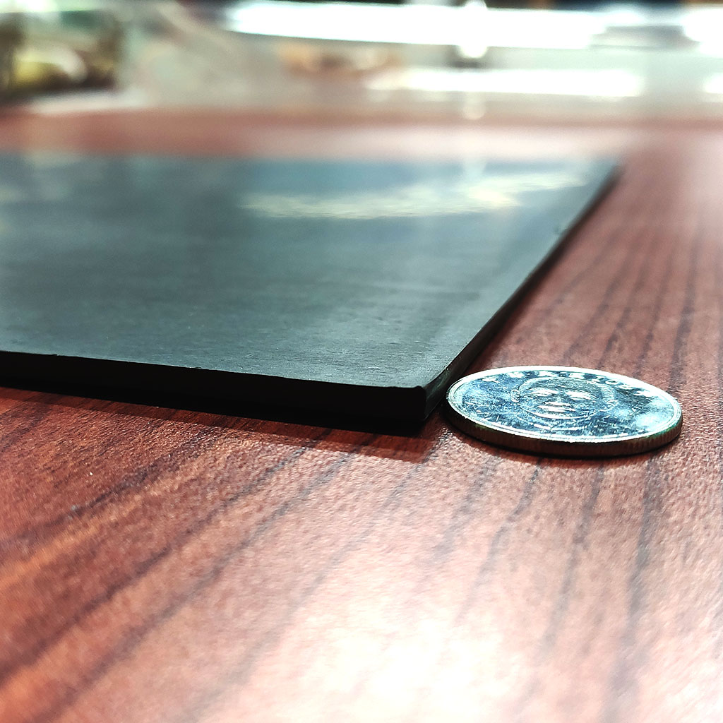軟性橡膠磁鐵-L600x300x3.5-RM2-側面照