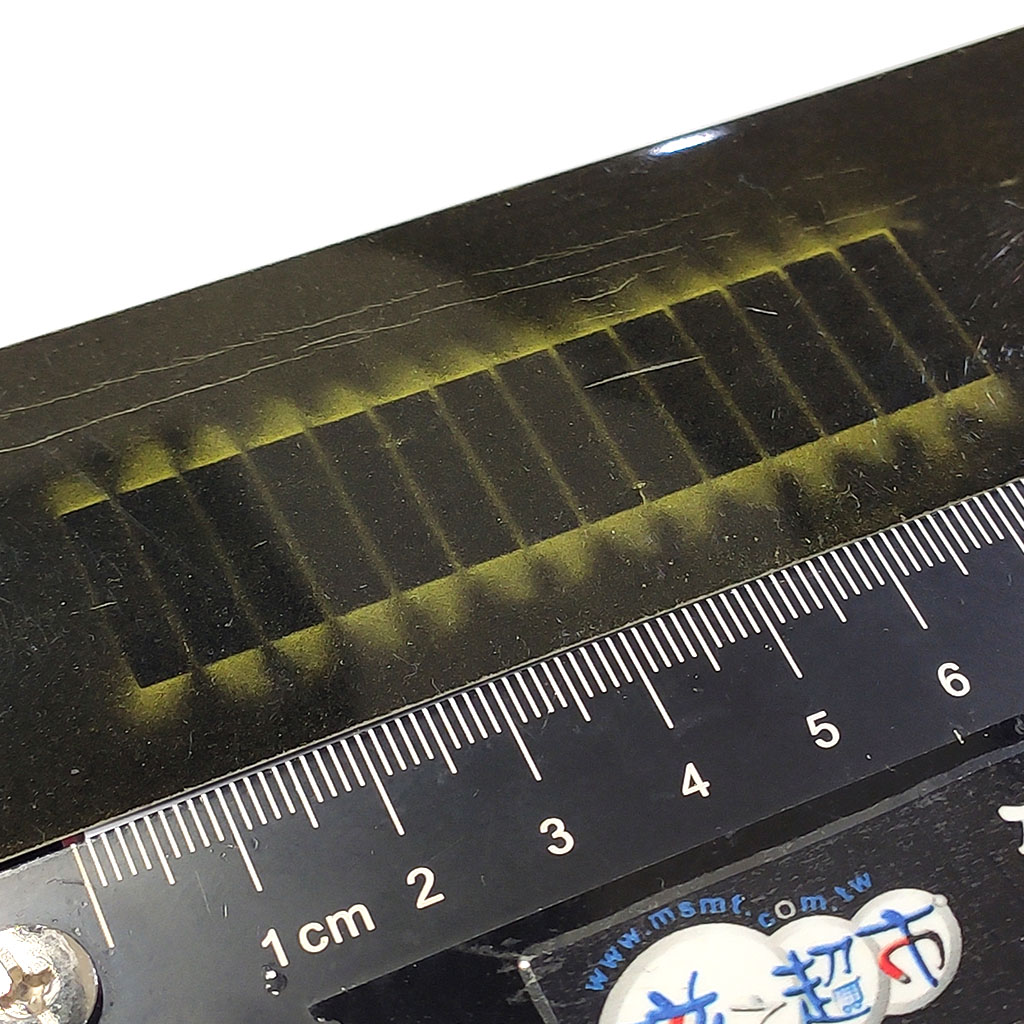 軟性橡膠磁鐵-L70x16x2+TAPE-RM2-磁波卡觀看磁極分佈